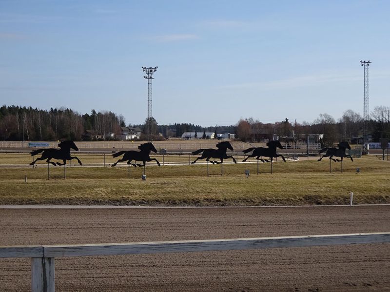 files/_uploads/2003_92_Finnland/Rennbahn5 - Kopie.jpg