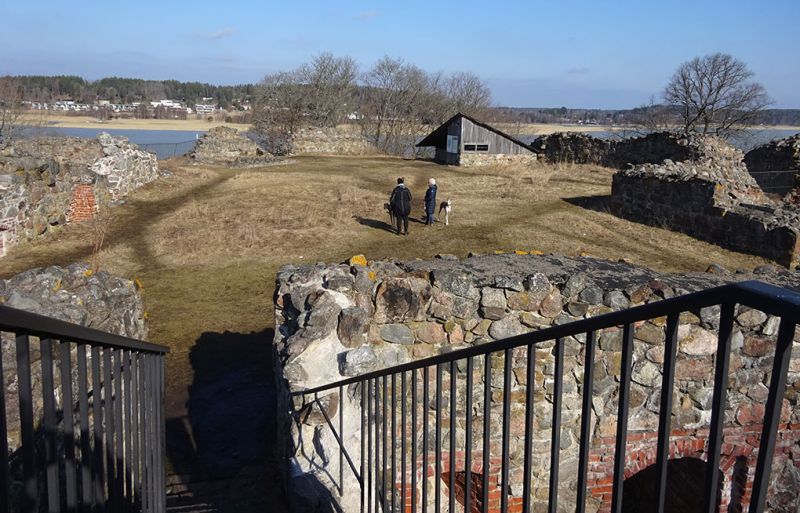 files/_uploads/2003_92_Finnland/Ruine4.jpg