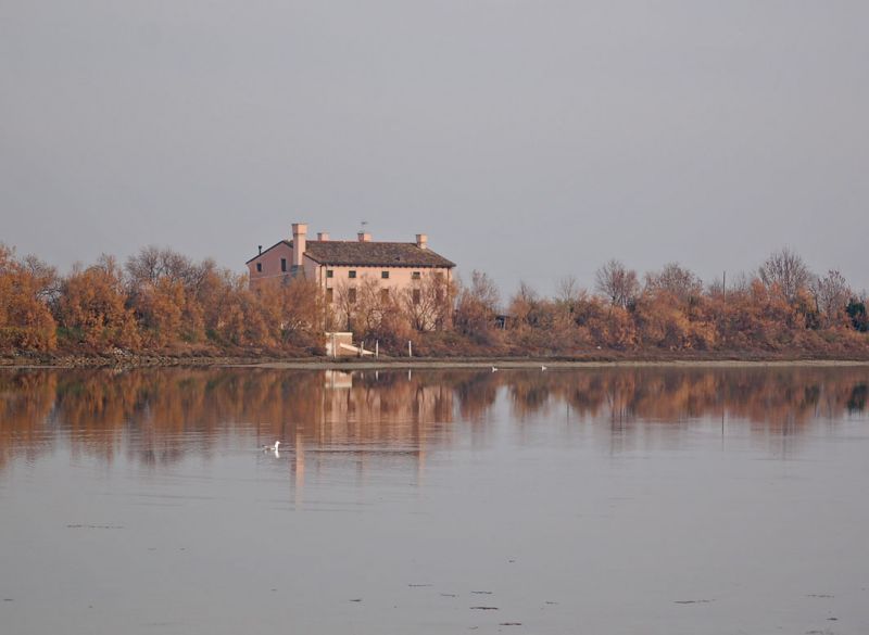 files/_uploads/2009_84_AusflugnachLioPiccolo/5Landschaft3Haus.jpg