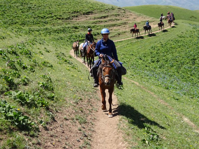 files/_uploads/2010_52r_Kyrgyzstan_d11/d11_Trail6.jpg