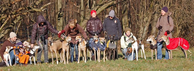 files/_uploads/Weihnachtsspaziergang12/Gruppe1.jpg